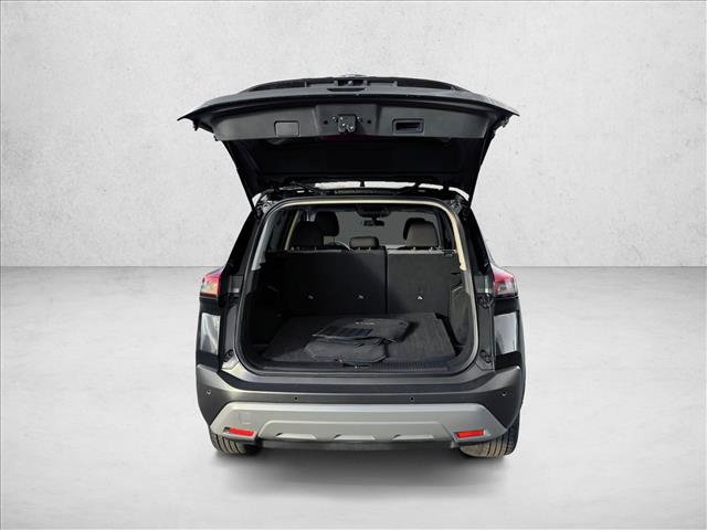 Used 2023 Nissan Rogue SV image 7