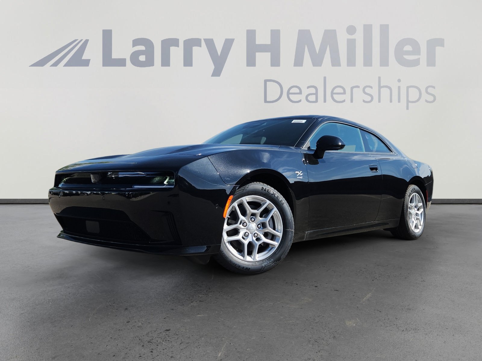 New 2025 Dodge Charger Daytona R/T w/ Quick Order Package 25M R/T AWD/4WD image 1