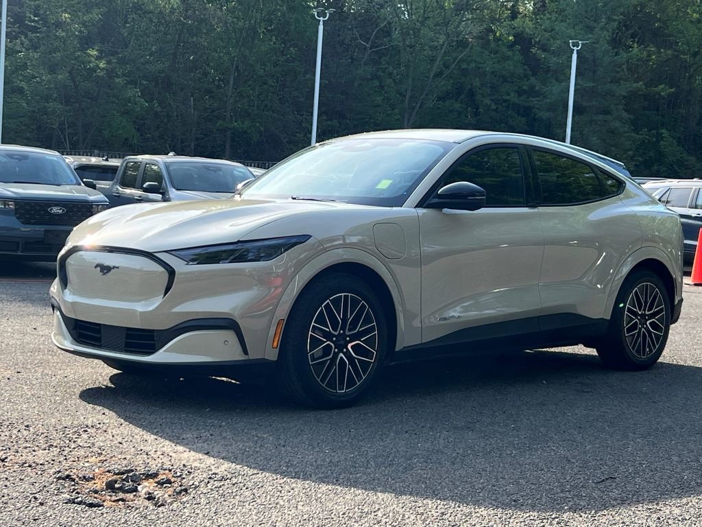 Used 2025 Ford Mustang Mach-E Premium image 3