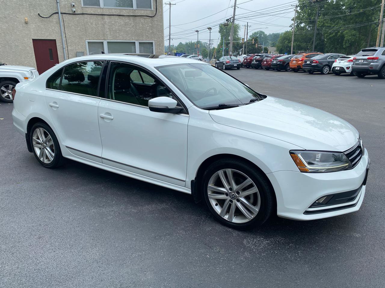 Used 2017 Volkswagen Jetta SEL FWD image 5