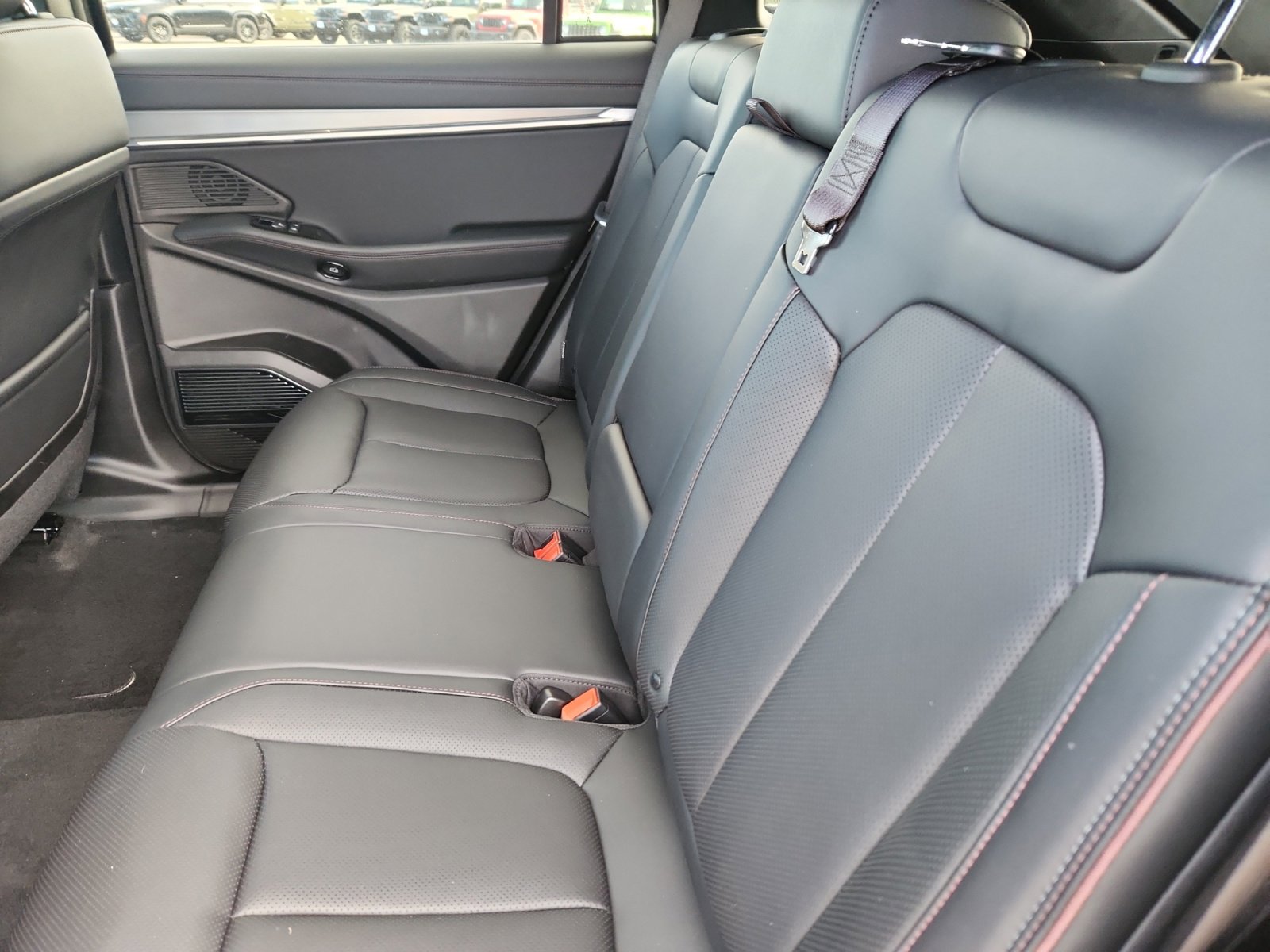 New 2025 Jeep Wagoneer S Launch Edition image 18