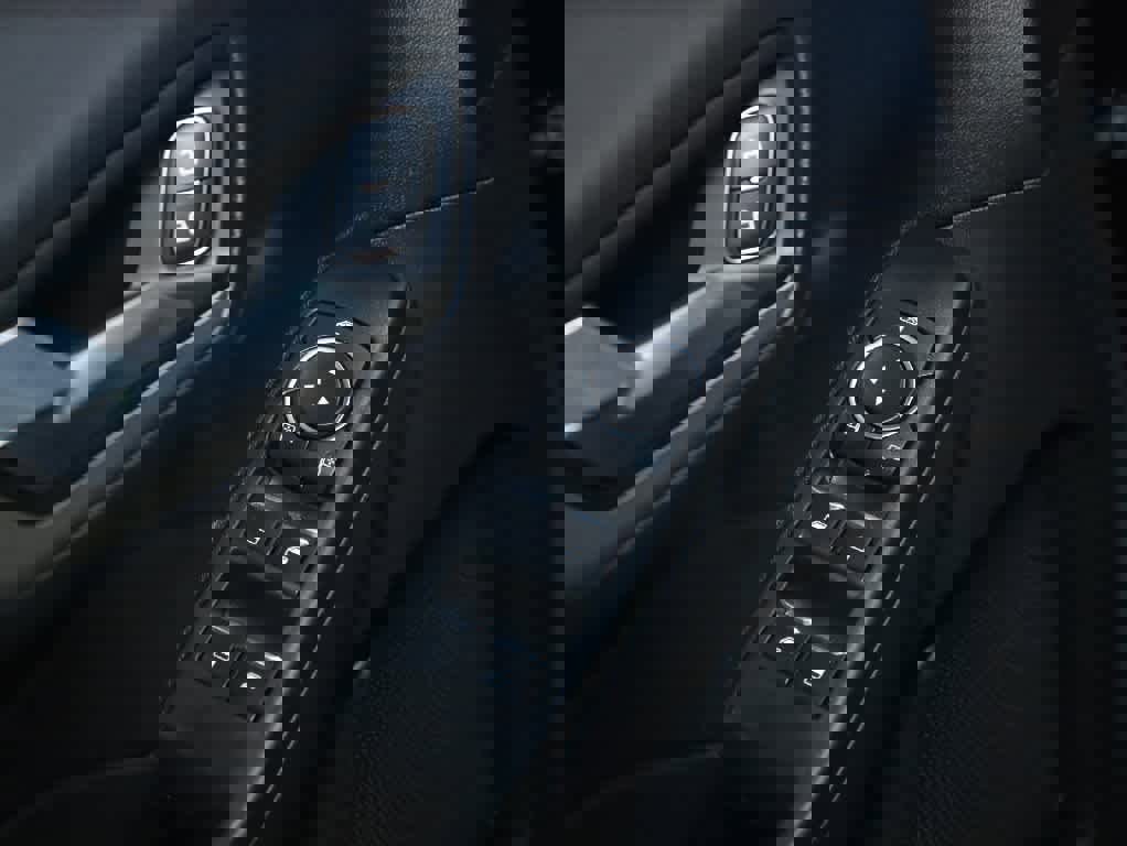 Used 2021 Ford Escape SE w/ Convenience Package image 16