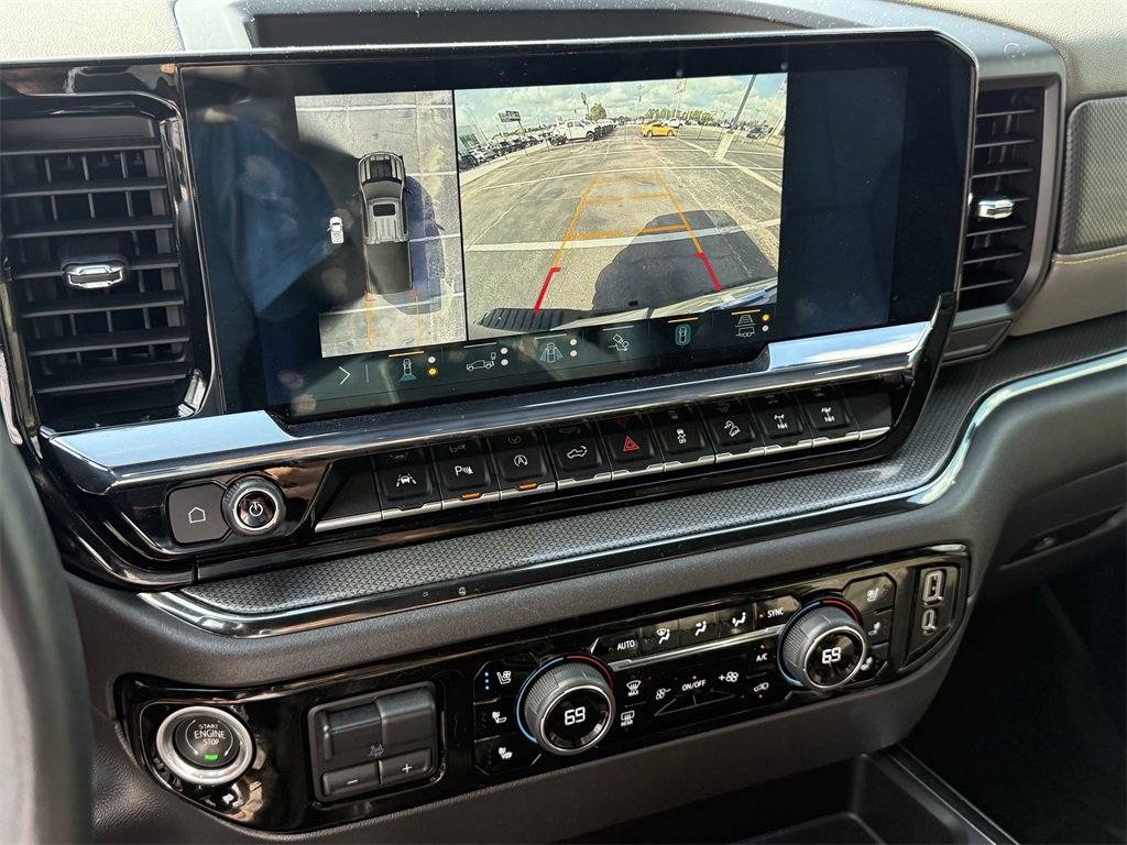 Used 2023 Chevrolet Silverado 1500 ZR2 w/ Technology Package image 18