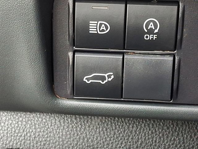 Used 2024 Toyota Highlander XLE image 31