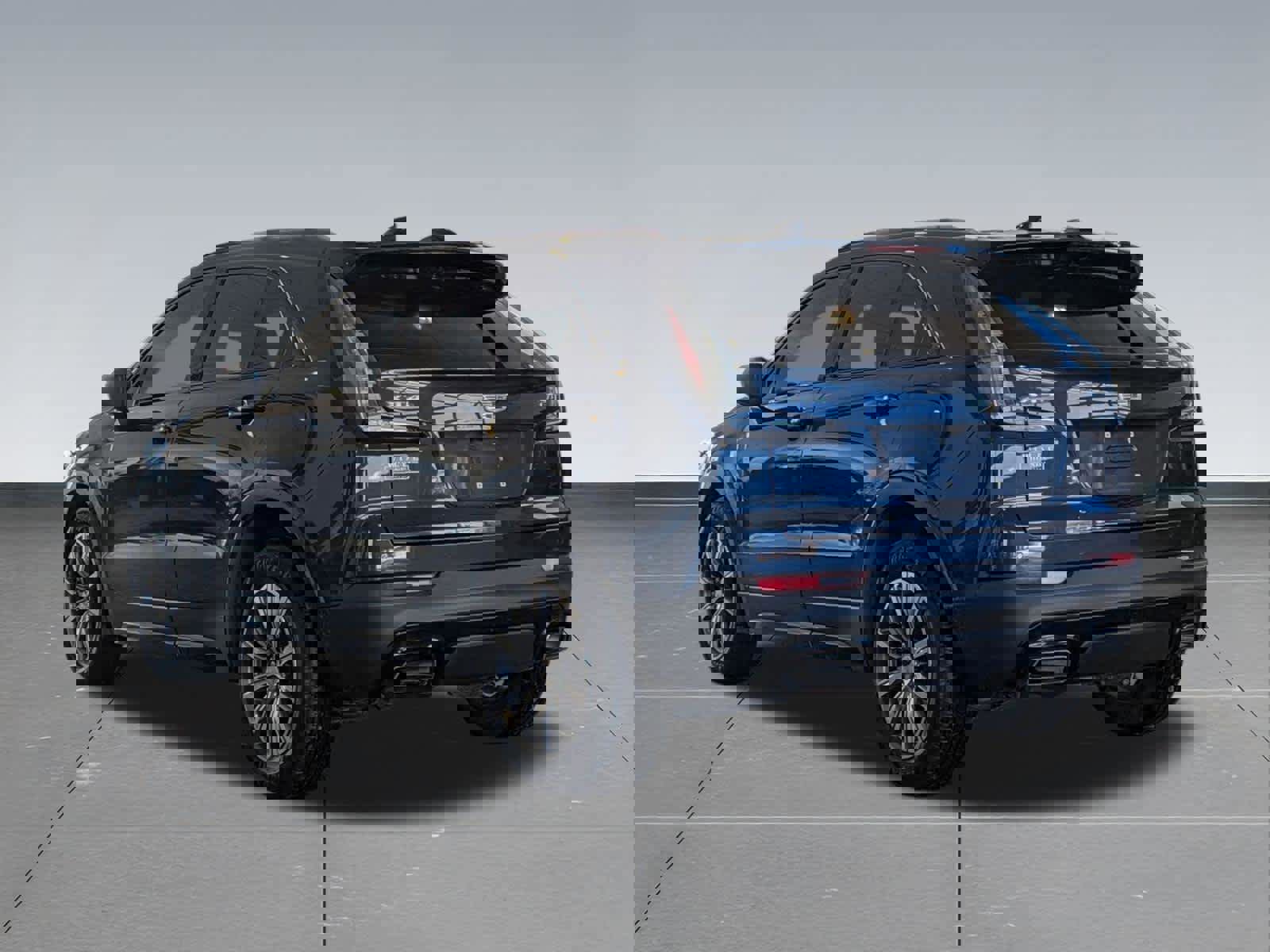 Used 2019 Cadillac XT4 Sport image 3