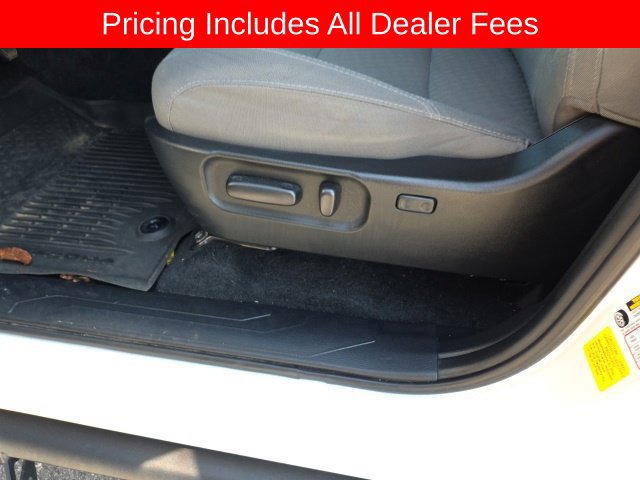 Used 2021 Toyota Tacoma SR5 RWD image 5