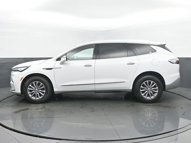 Used 2024 Buick Enclave Premium FWD image 2