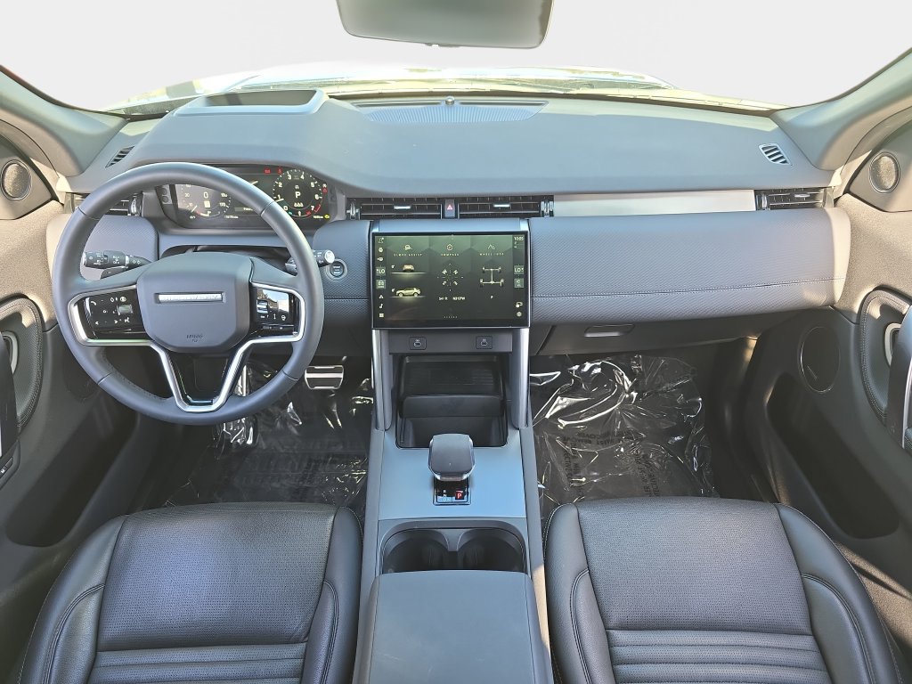 Certified 2025 Land Rover Discovery Sport Dynamic SE AWD/4WD image 9