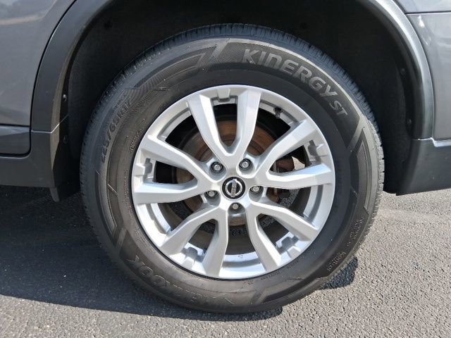 Used 2017 Nissan Rogue SL w/ SL Premium Package AWD/4WD image 13