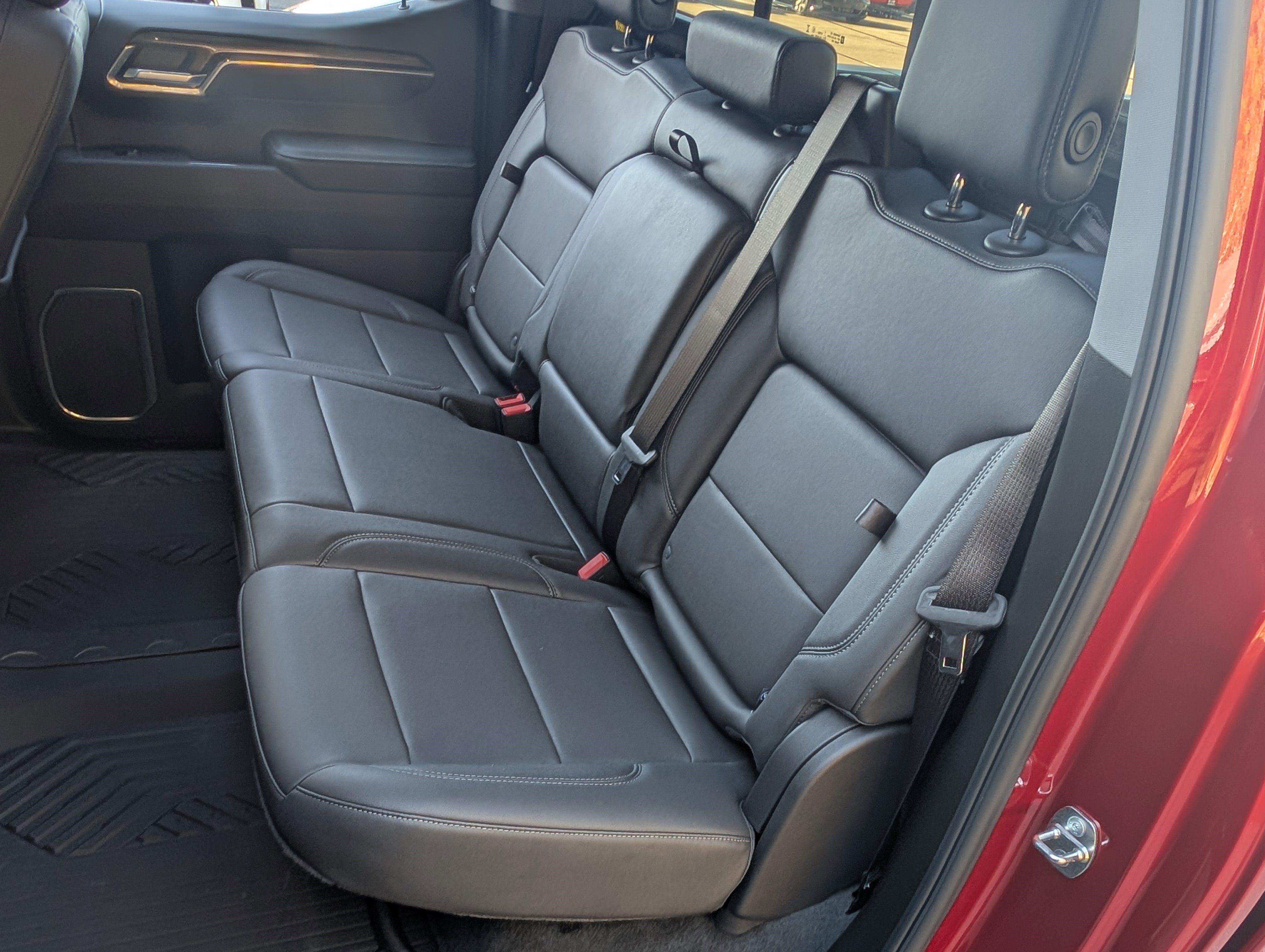 Used 2024 Chevrolet Silverado 1500 LT Trail Boss w/ LT Trail Boss Premium Package image 18