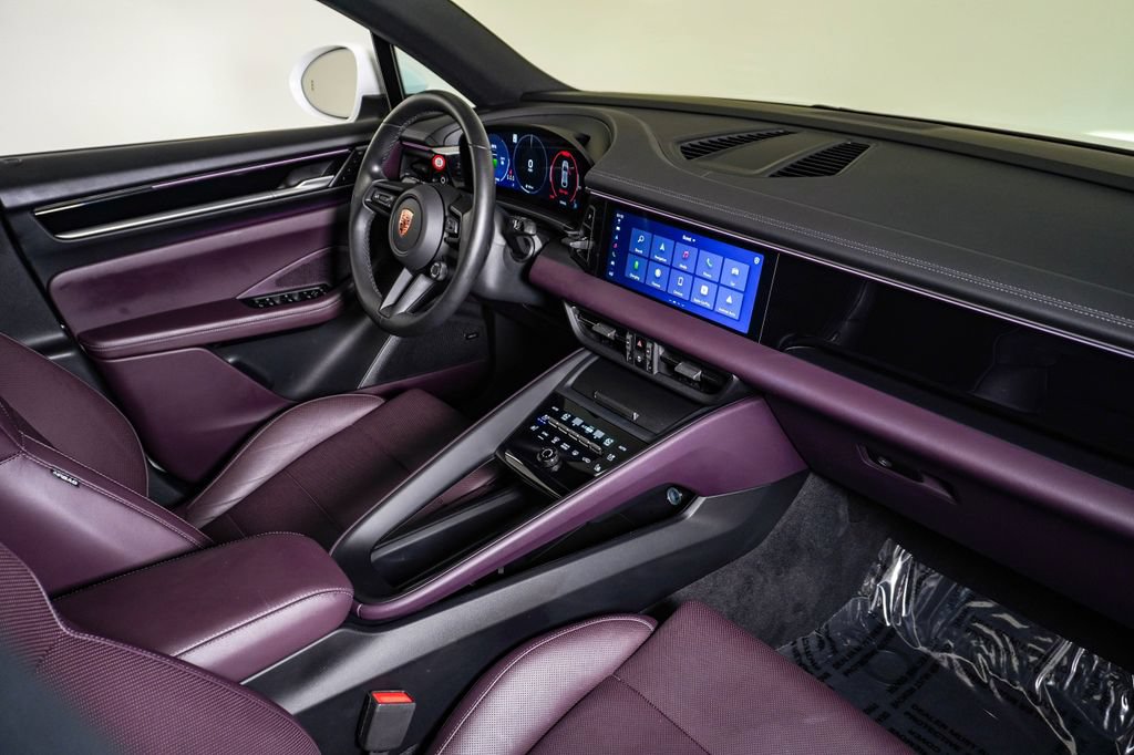 Certified 2025 Porsche Macan 4 Electric AWD/4WD image 14