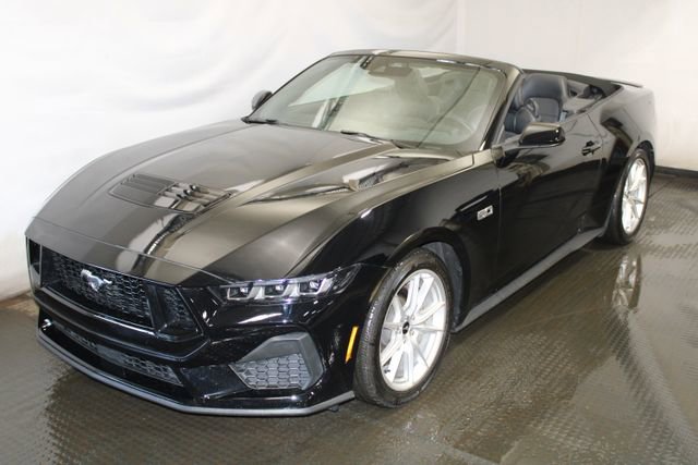 Used 2025 Ford Mustang GT Premium image 1