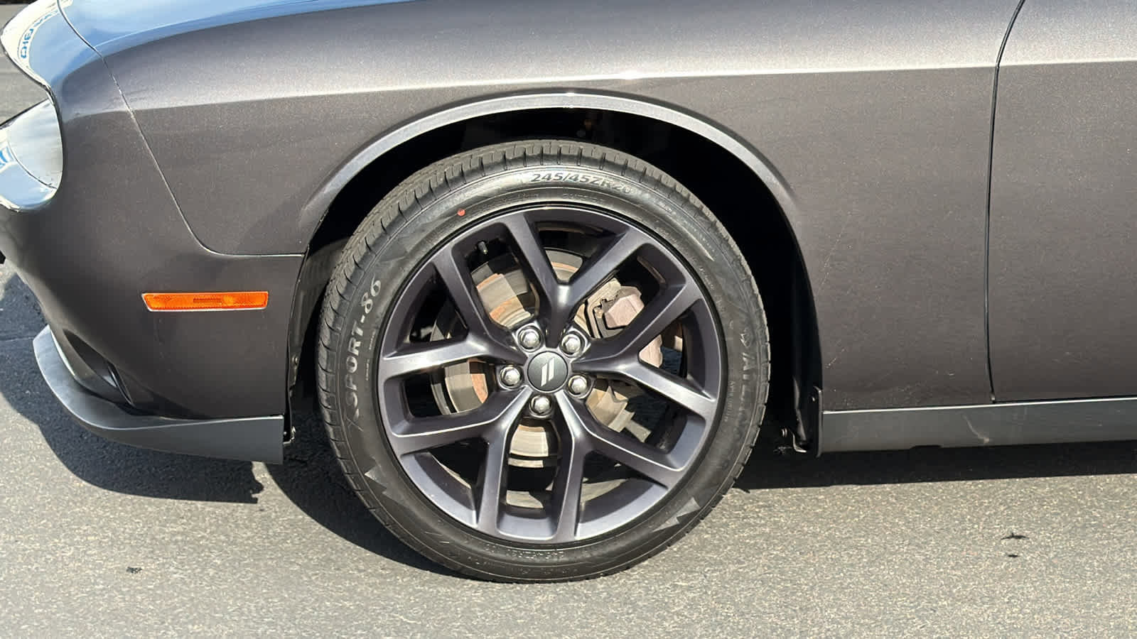 Used 2020 Dodge Challenger SXT w/ Blacktop Package image 9