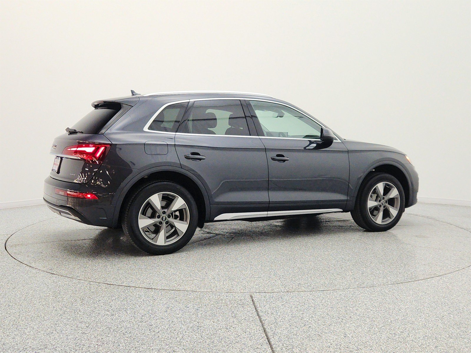Used 2023 Audi Q5 2.0T Premium w/ Convenience Package AWD/4WD image 5