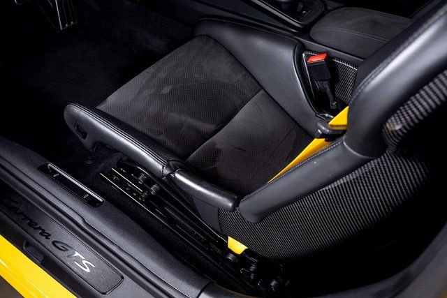 Used 2022 Porsche 911 Carrera GTS w/ Premium Package image 17