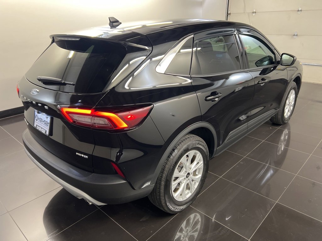 Certified 2024 Ford Escape Active image 6