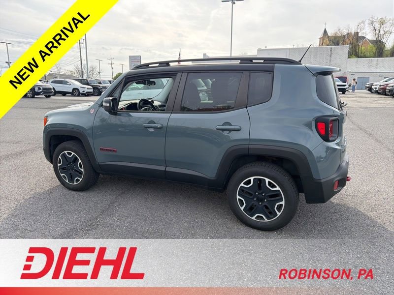 Certified 2016 Jeep Renegade Trailhawk image 9