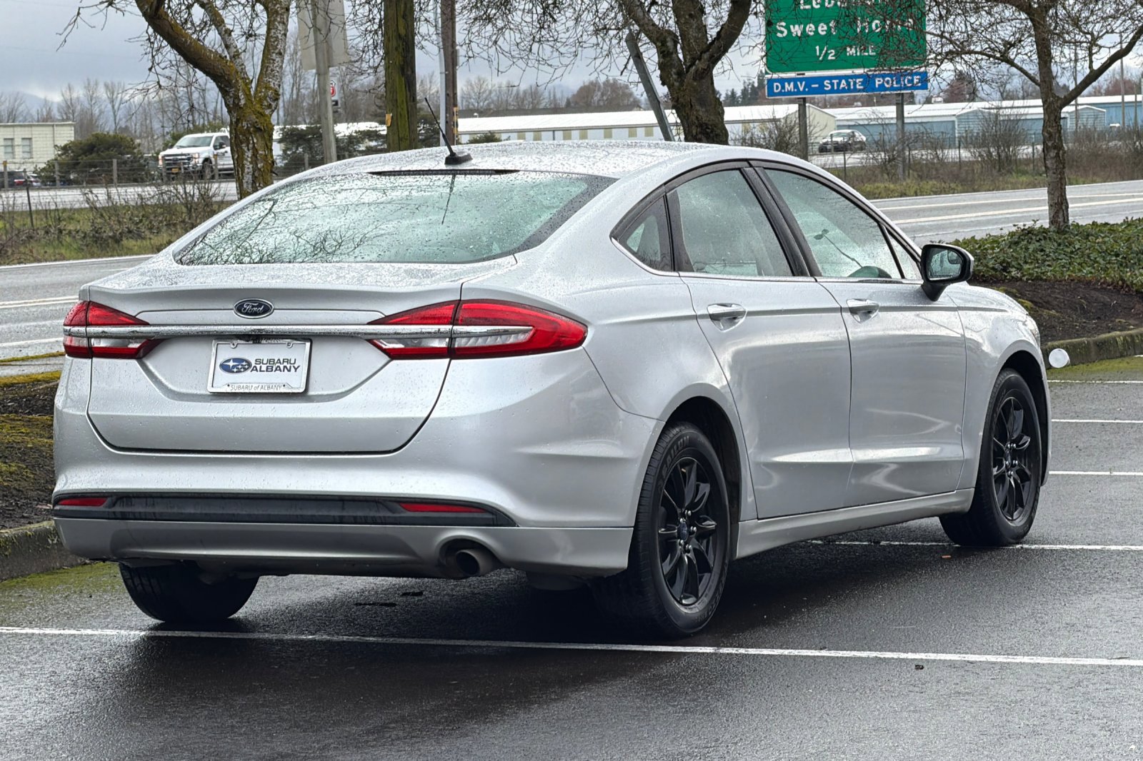 Used 2018 Ford Fusion S image 4