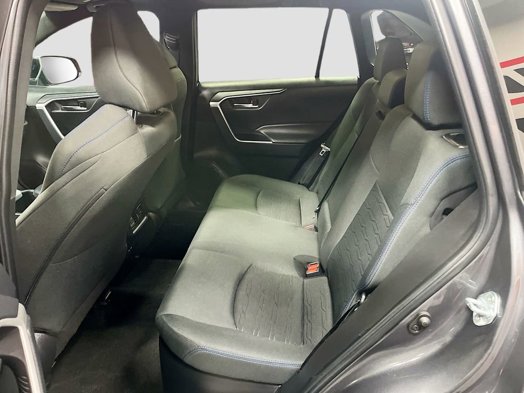 Used 2024 Toyota RAV4 SE w/ Convenience Package image 25