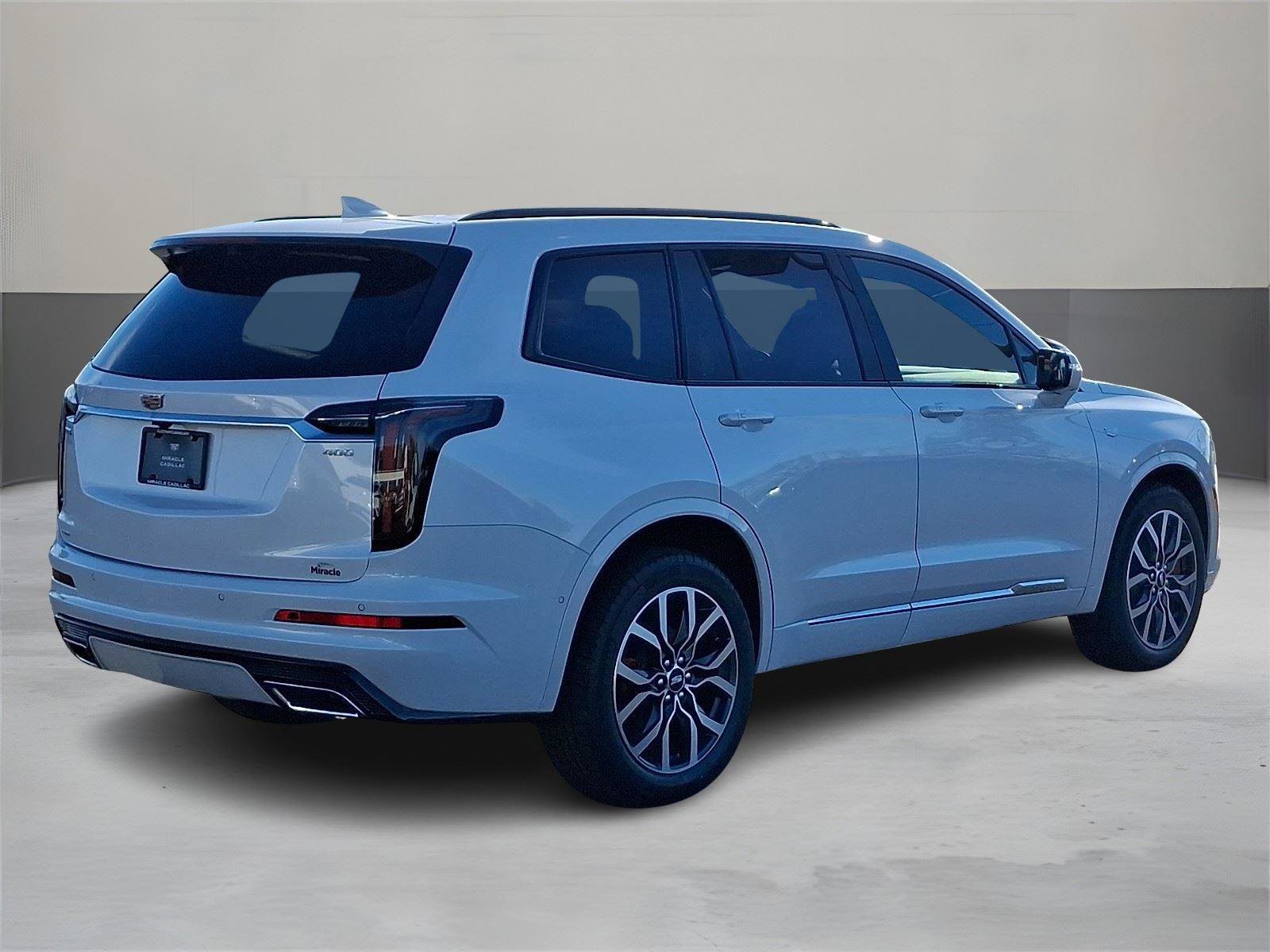 New 2025 Cadillac XT6 Sport image 3