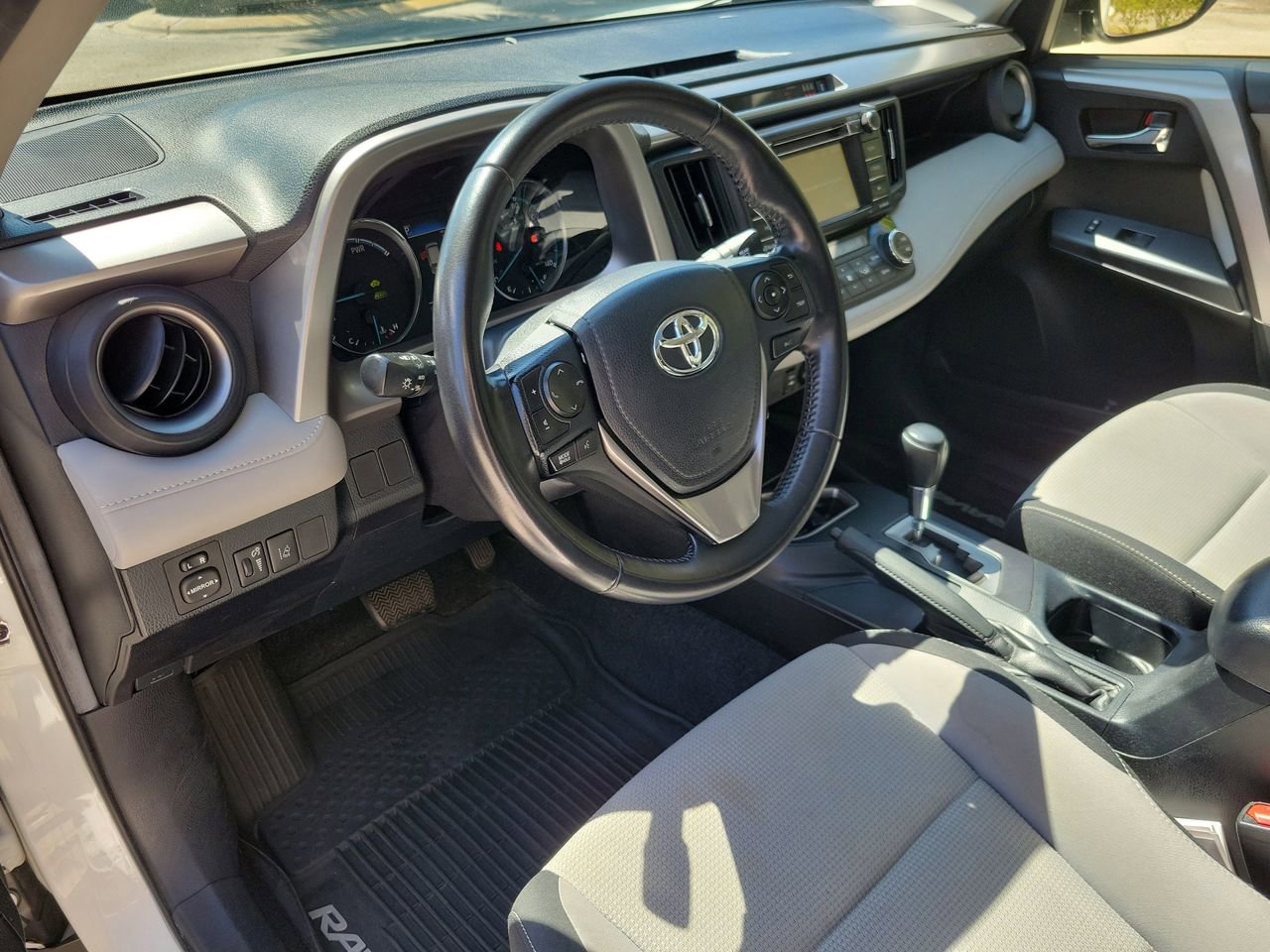 Used 2017 Toyota RAV4 XLE w/ All Weather Liner Package image 15