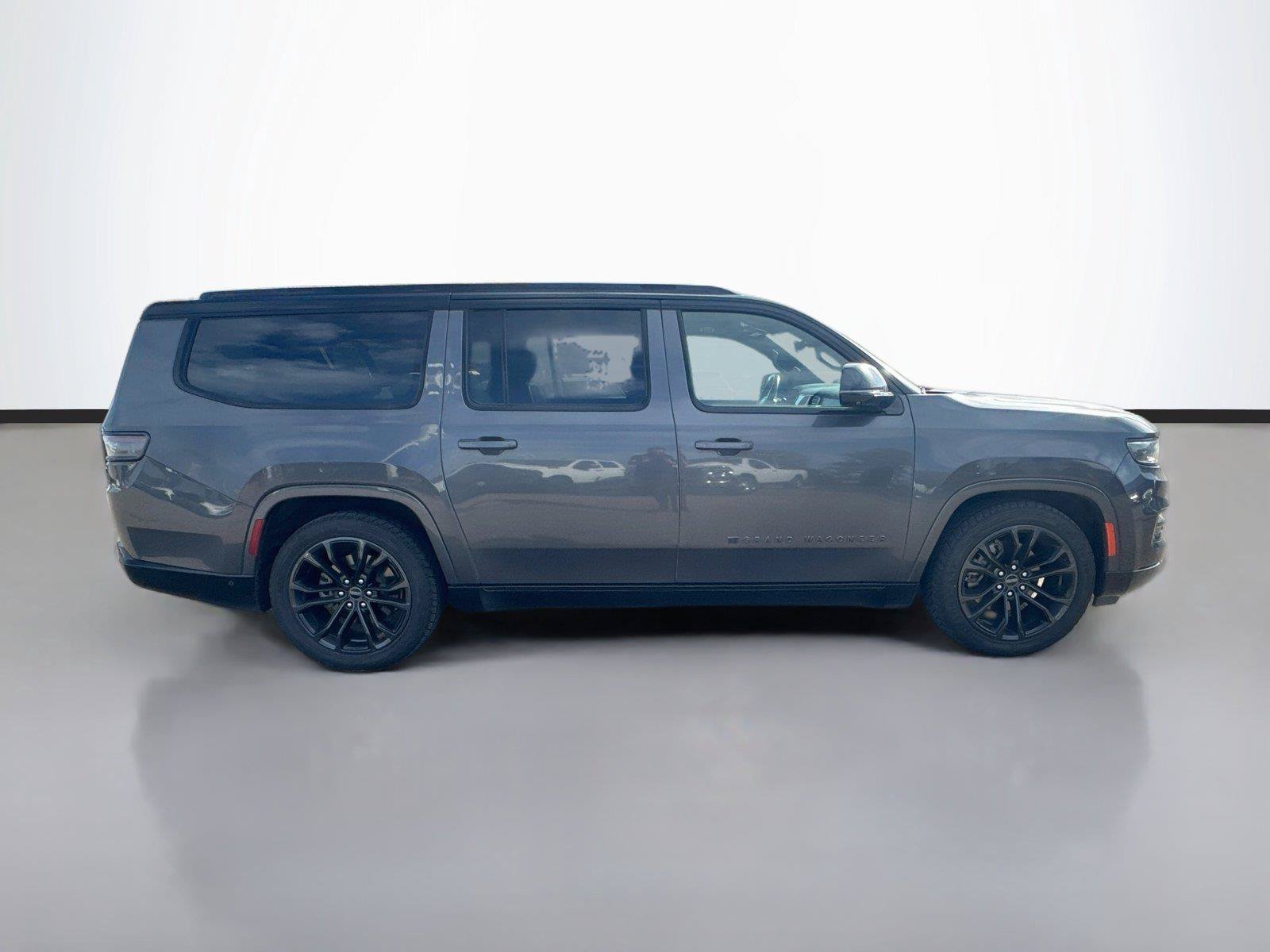 Used 2024 Jeep Grand Wagoneer L Series II w/ Quick Order Packagew 28T AWD/4WD image 13