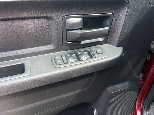 Used 2017 RAM 1500 ST w/ SXT Appearance Group AWD/4WD image 8