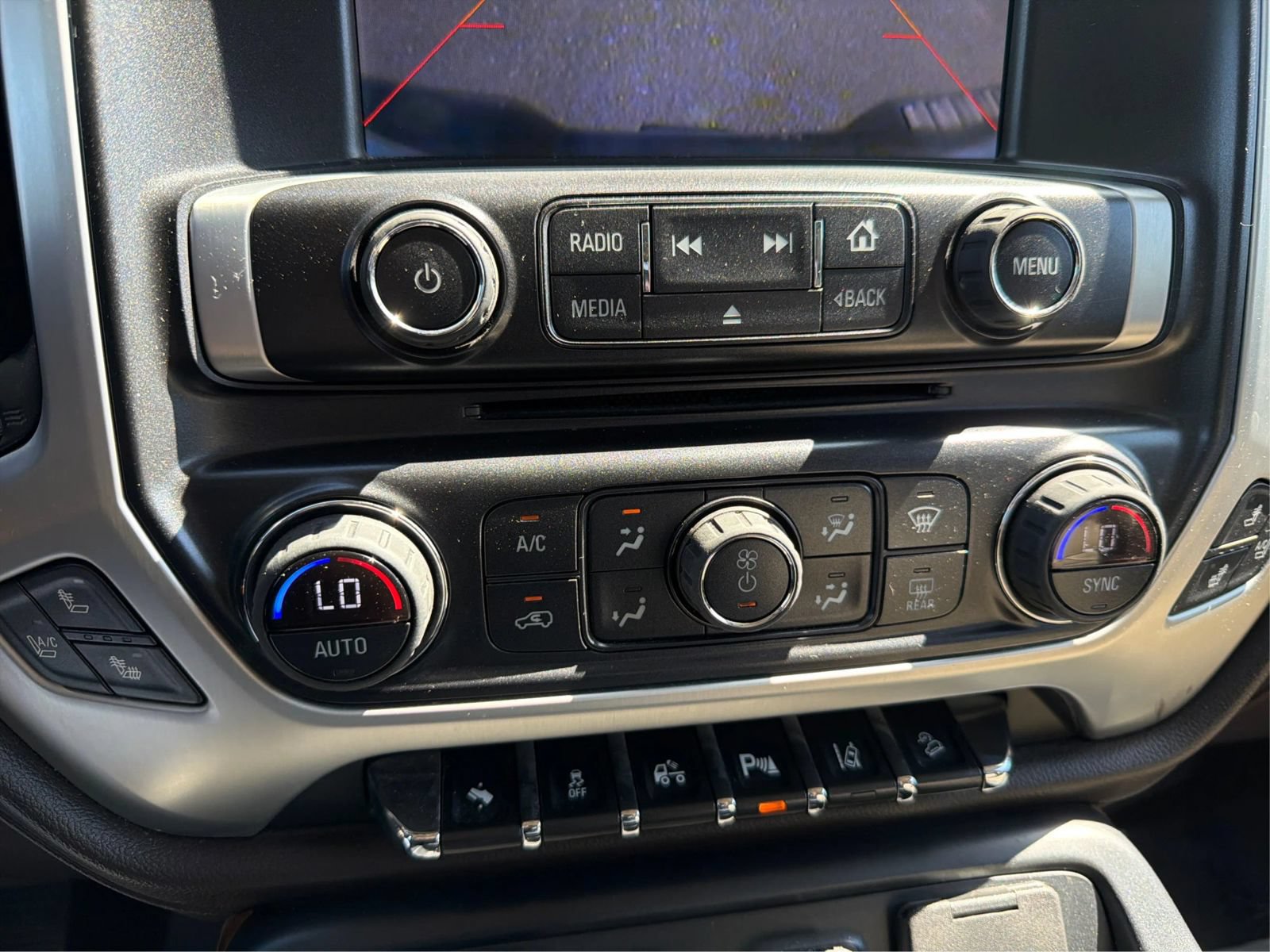 Used 2014 GMC Sierra 1500 SLT w/ SLT Crew Cab Value Package AWD/4WD image 28