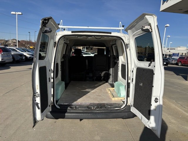 Used 2015 Chevrolet City Express LS image 23