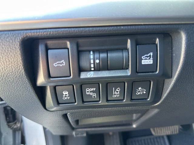 Used 2019 Subaru Outback 2.5i Limited AWD/4WD image 17