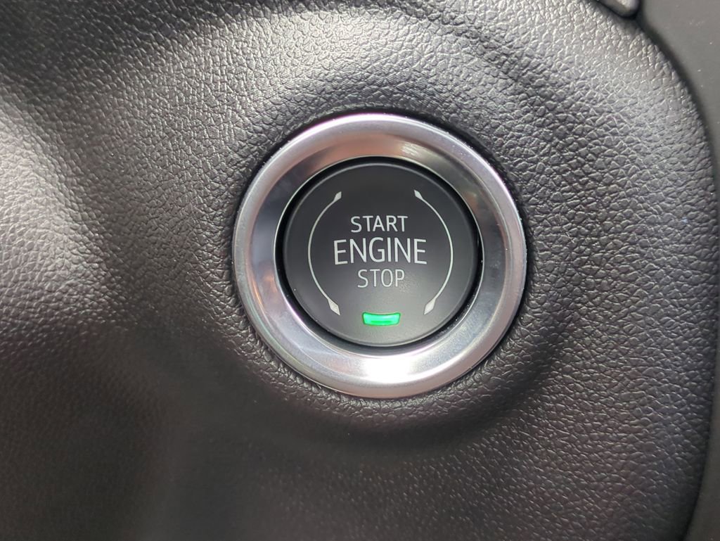 Used 2025 GMC Sierra 1500 Pro w/ Convenience Package image 30