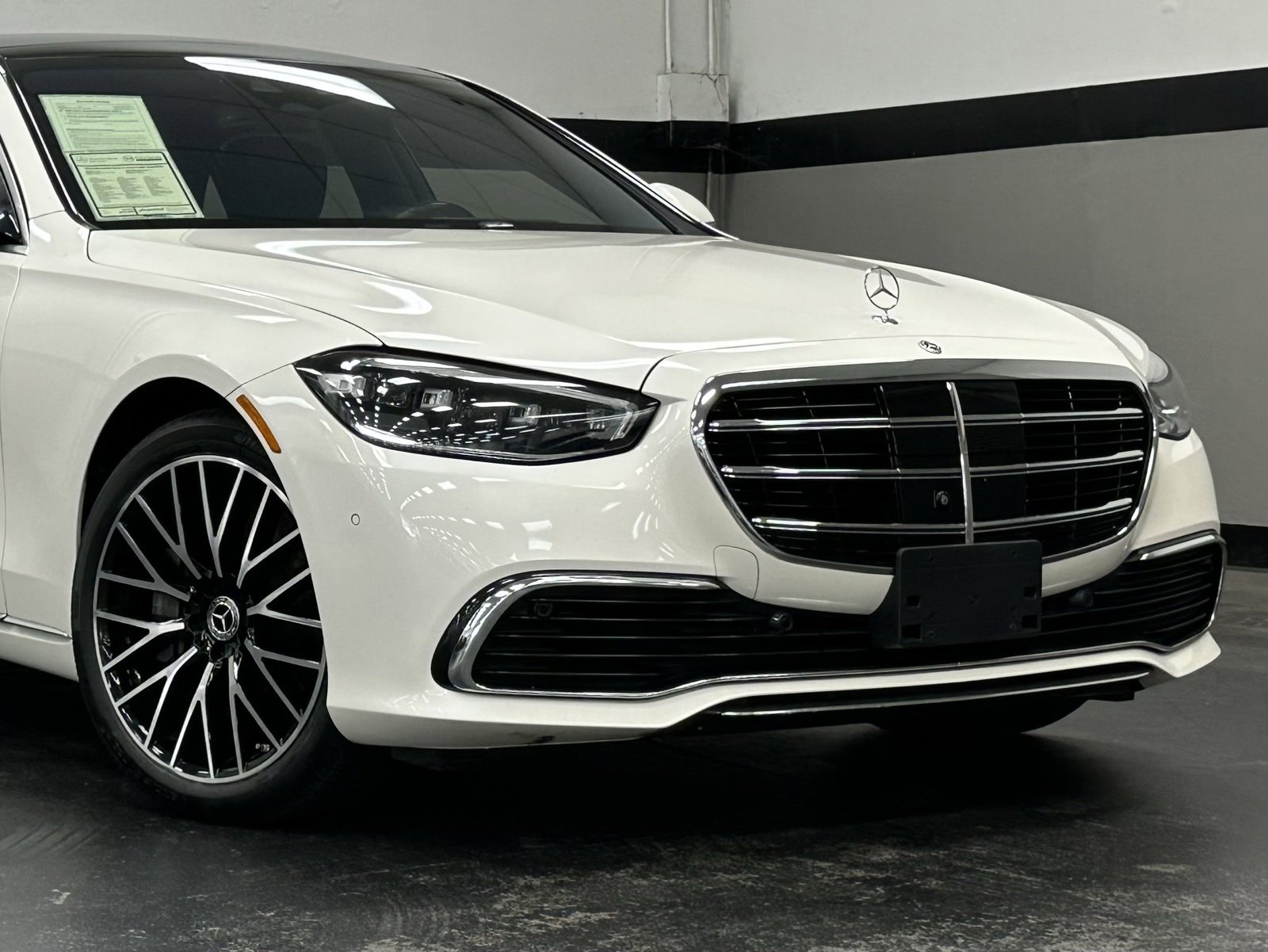 Certified 2023 Mercedes-Benz S 580 4MATIC Sedan image 3