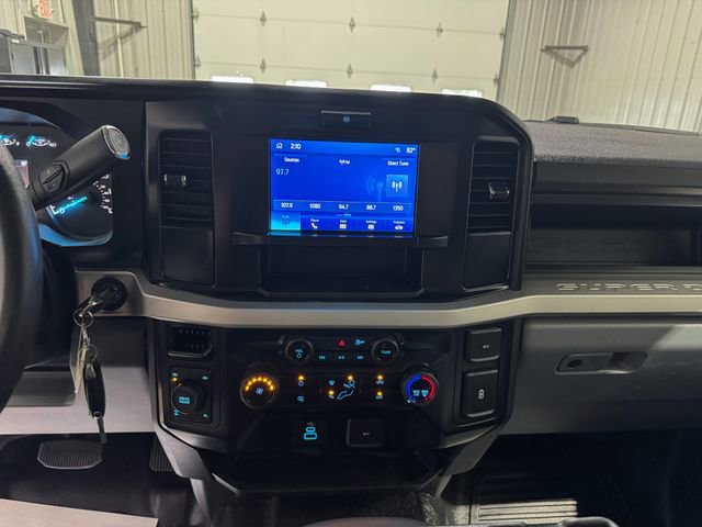 Used 2025 Ford F250 XL AWD/4WD image 14