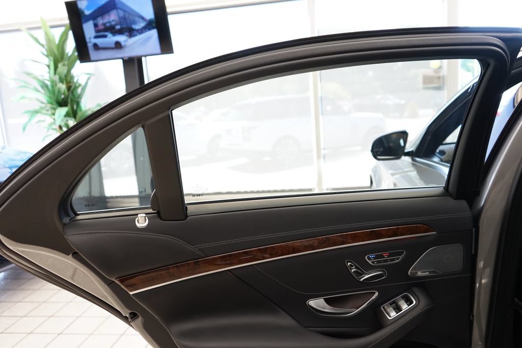 Used 2015 Mercedes-Benz S 550 4MATIC Sedan image 51