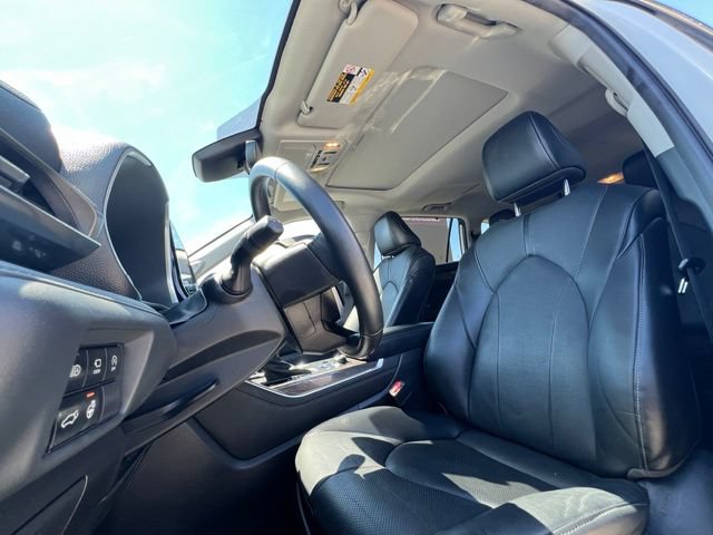 Used 2023 Toyota Highlander Limited AWD/4WD image 15