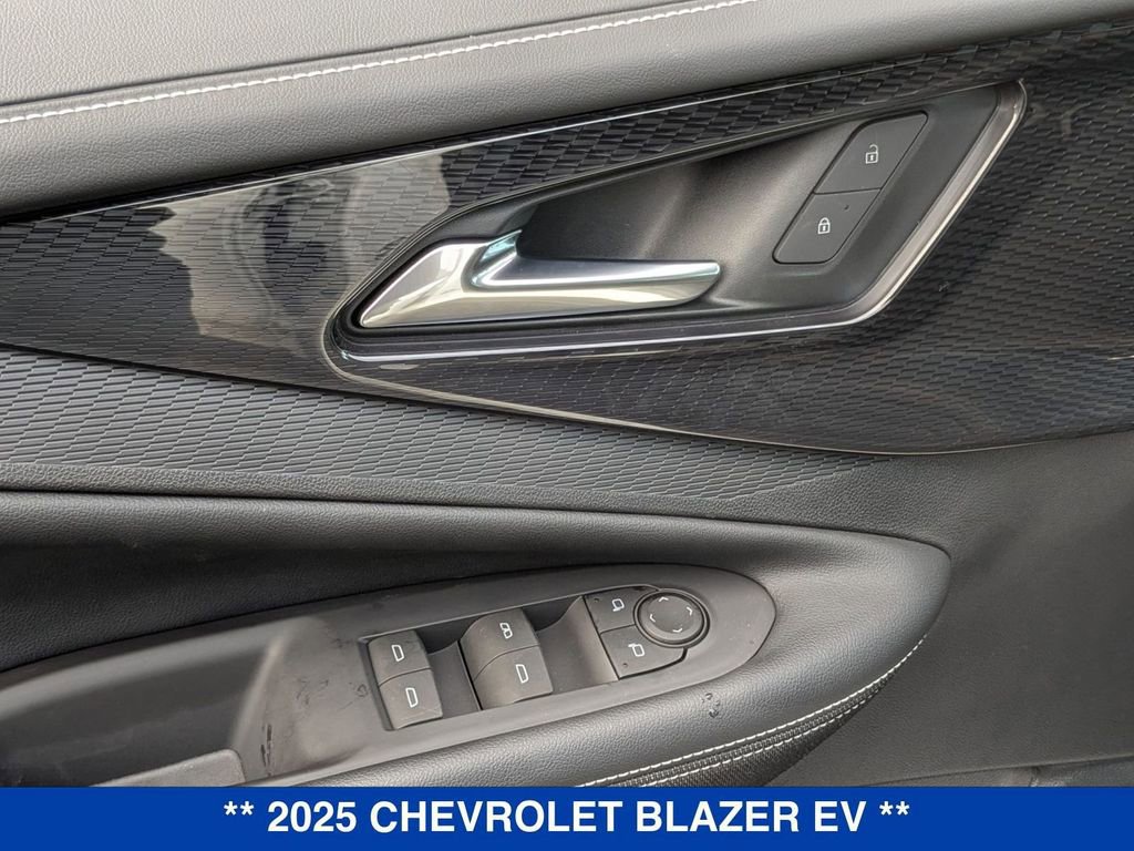 New 2025 Chevrolet Blazer EV LT image 12