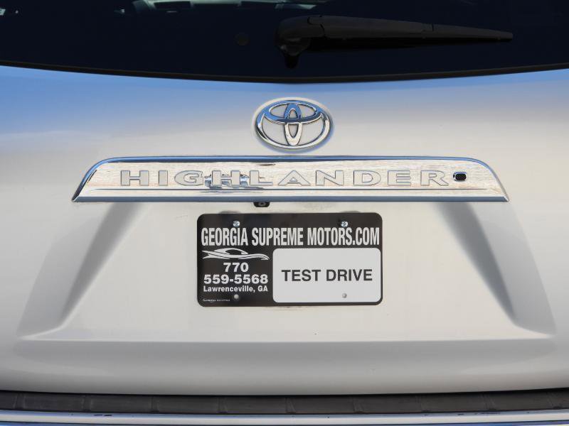 Used 2012 Toyota Highlander SE w/ Tow Pkg FWD image 20