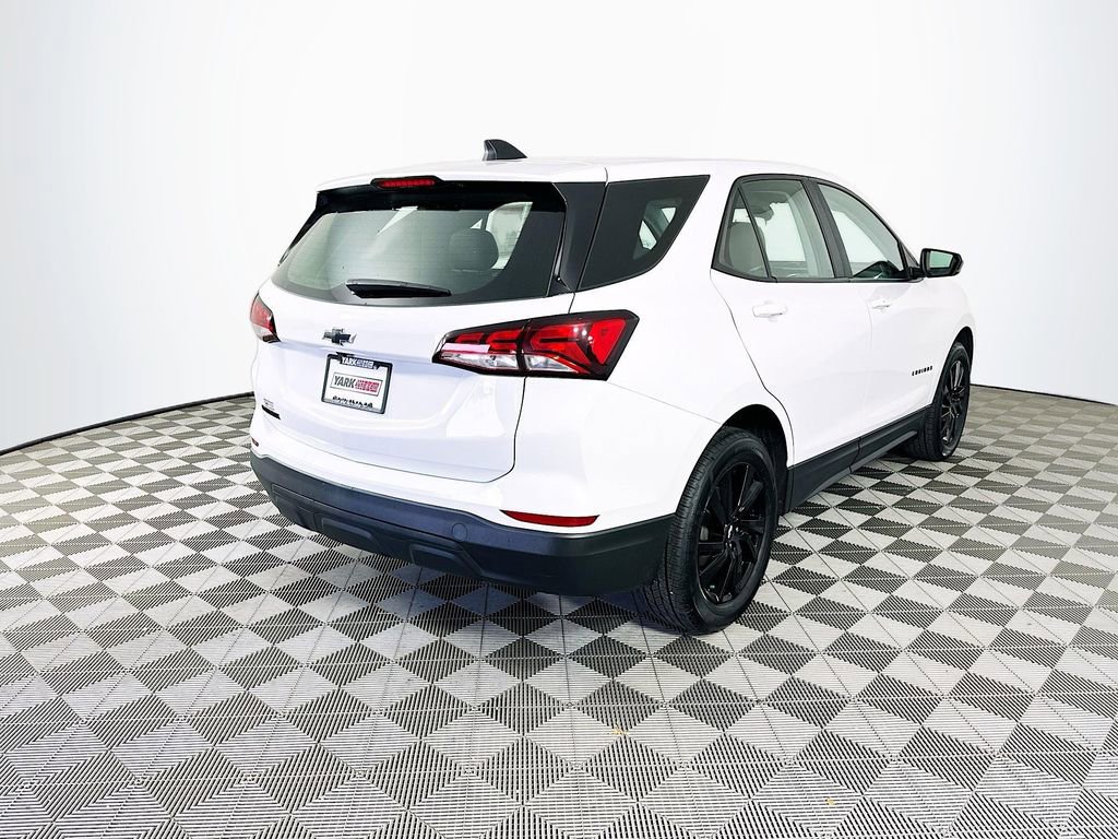 Used 2023 Chevrolet Equinox LS w/ Sport Edition image 10