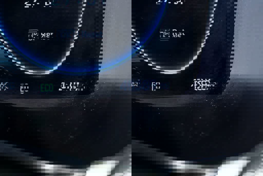 Certified 2023 Hyundai Santa Fe SEL Premium image 12