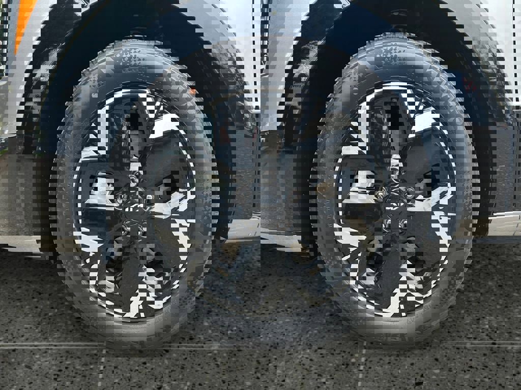 Used 2023 Kia Niro Wind FWD image 4