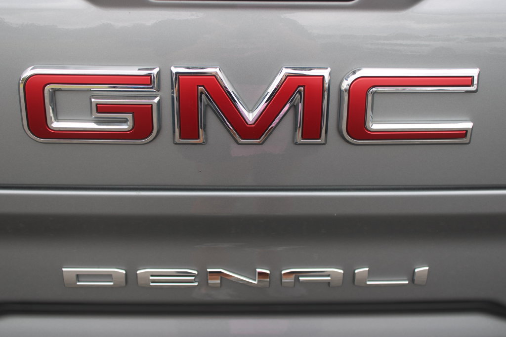 Used 2023 GMC Sierra 1500 Denali AWD/4WD image 19