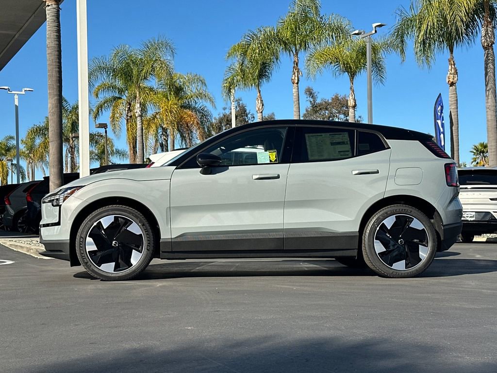 New 2026 Volvo EX30 Plus w/ Climate Package image 2