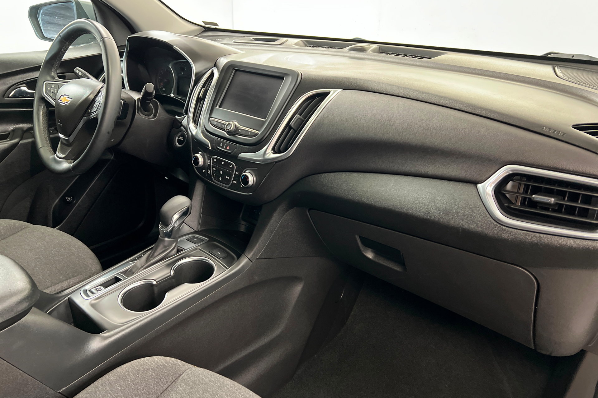 Used 2024 Chevrolet Equinox LT AWD/4WD image 24