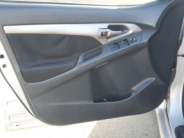 Used 2010 Toyota Matrix S image 15