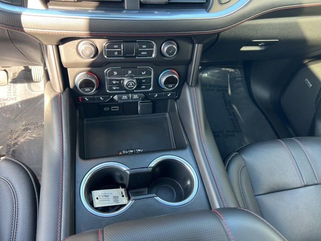 Used 2024 Chevrolet Suburban RST w/ Luxury Package image 12