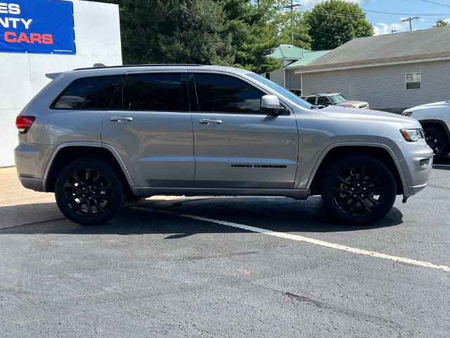Used 2021 Jeep Grand Cherokee Laredo X AWD/4WD image 46