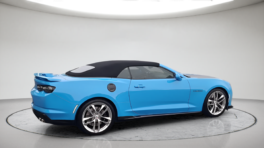 Used 2023 Chevrolet Camaro SS w/ Design Package 3 RWD image 6