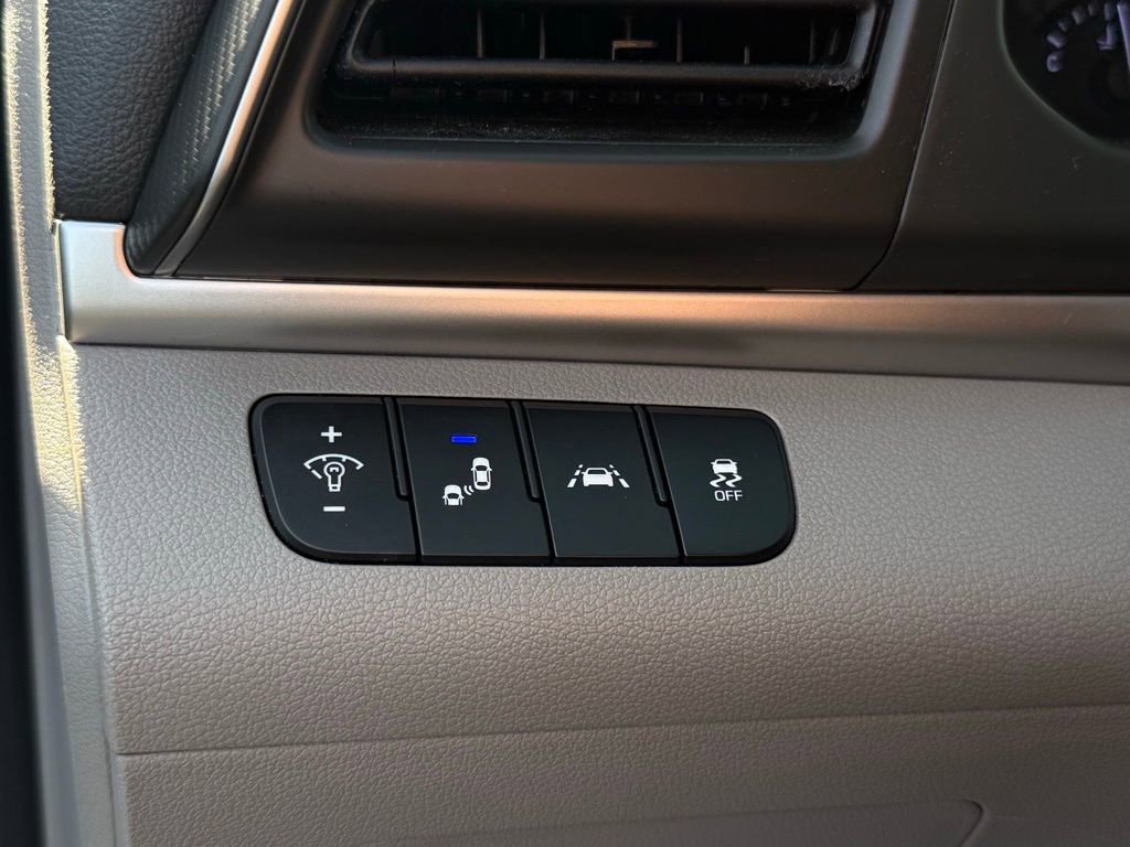 Used 2020 Hyundai Elantra Value Edition image 25