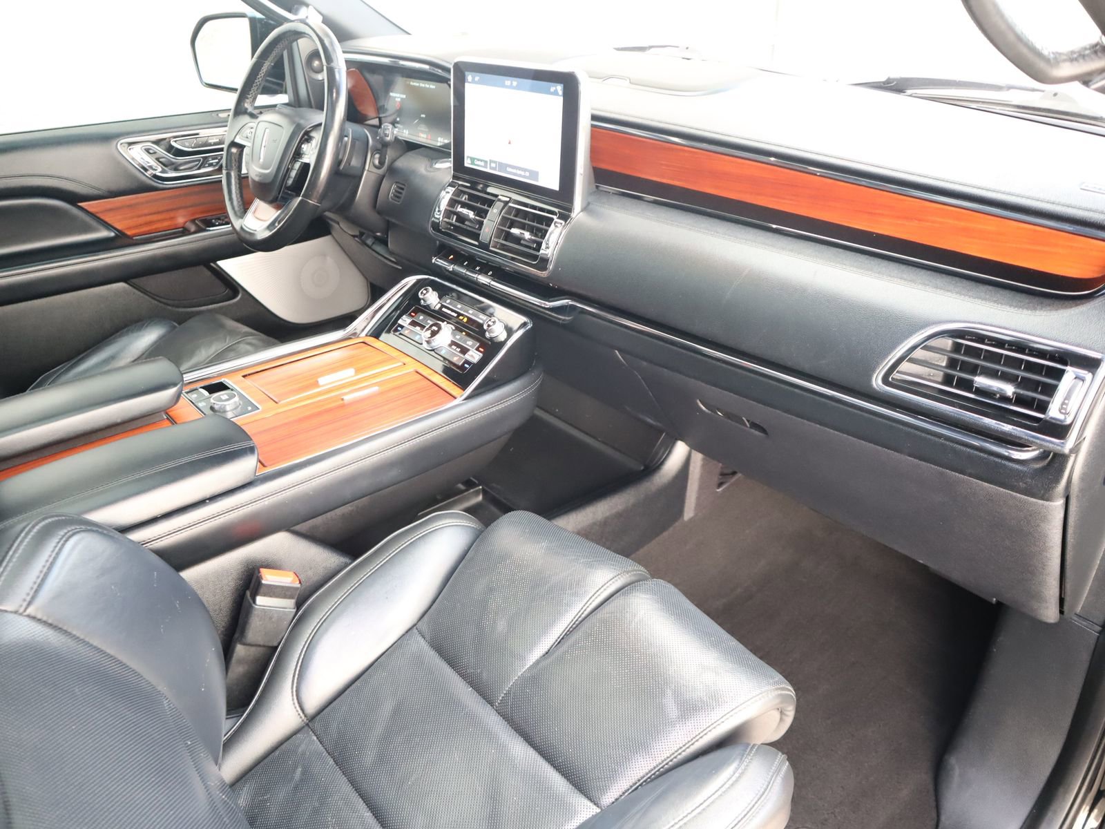 Used 2018 Lincoln Navigator Reserve w/ Technology Package AWD/4WD image 59
