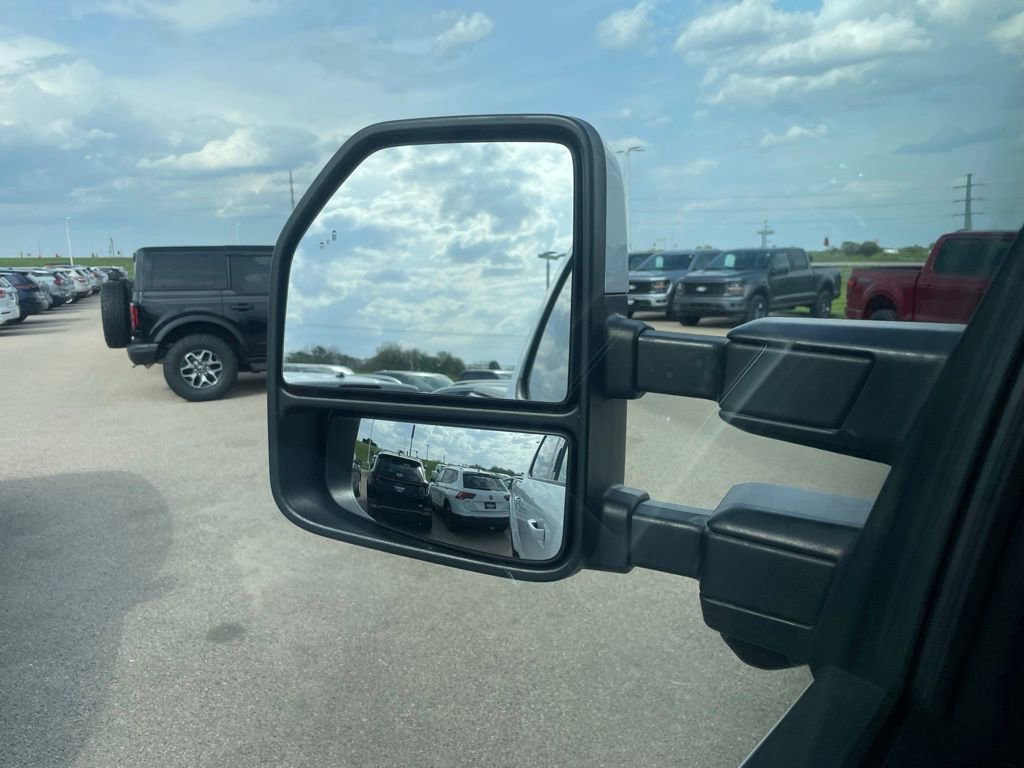Used 2021 Ford F350 Lariat w/ Tremor Off-Road Package AWD/4WD image 39
